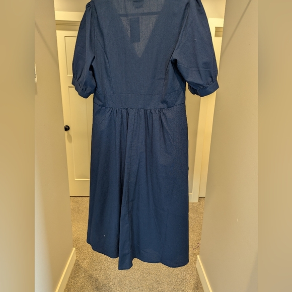 Brand new navy linen front-button dress, size 14 from City Chic - Picture 3 of 6